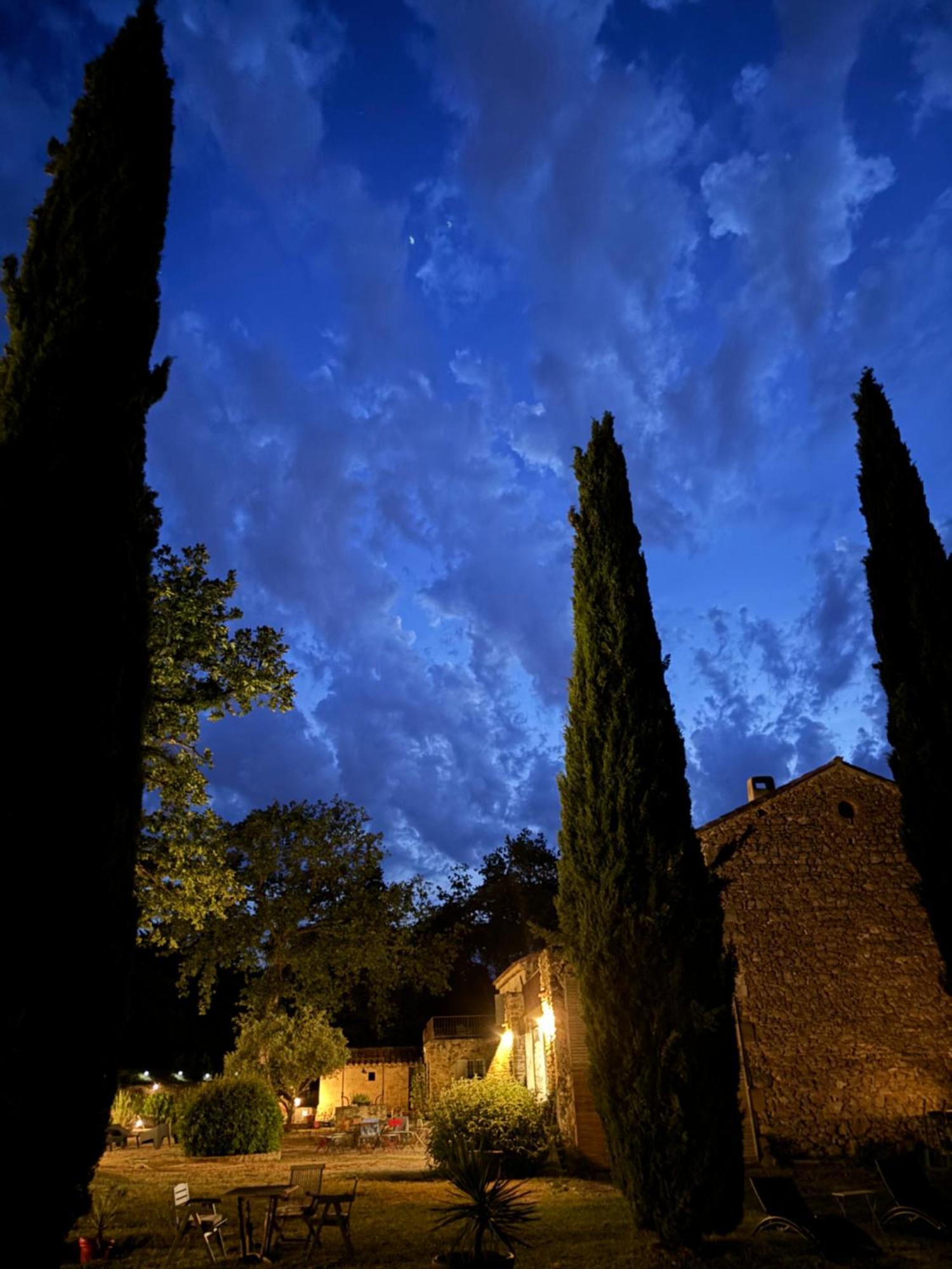 Domaine Du Commandeur Bed & Breakfast Mondragon Exterior foto
