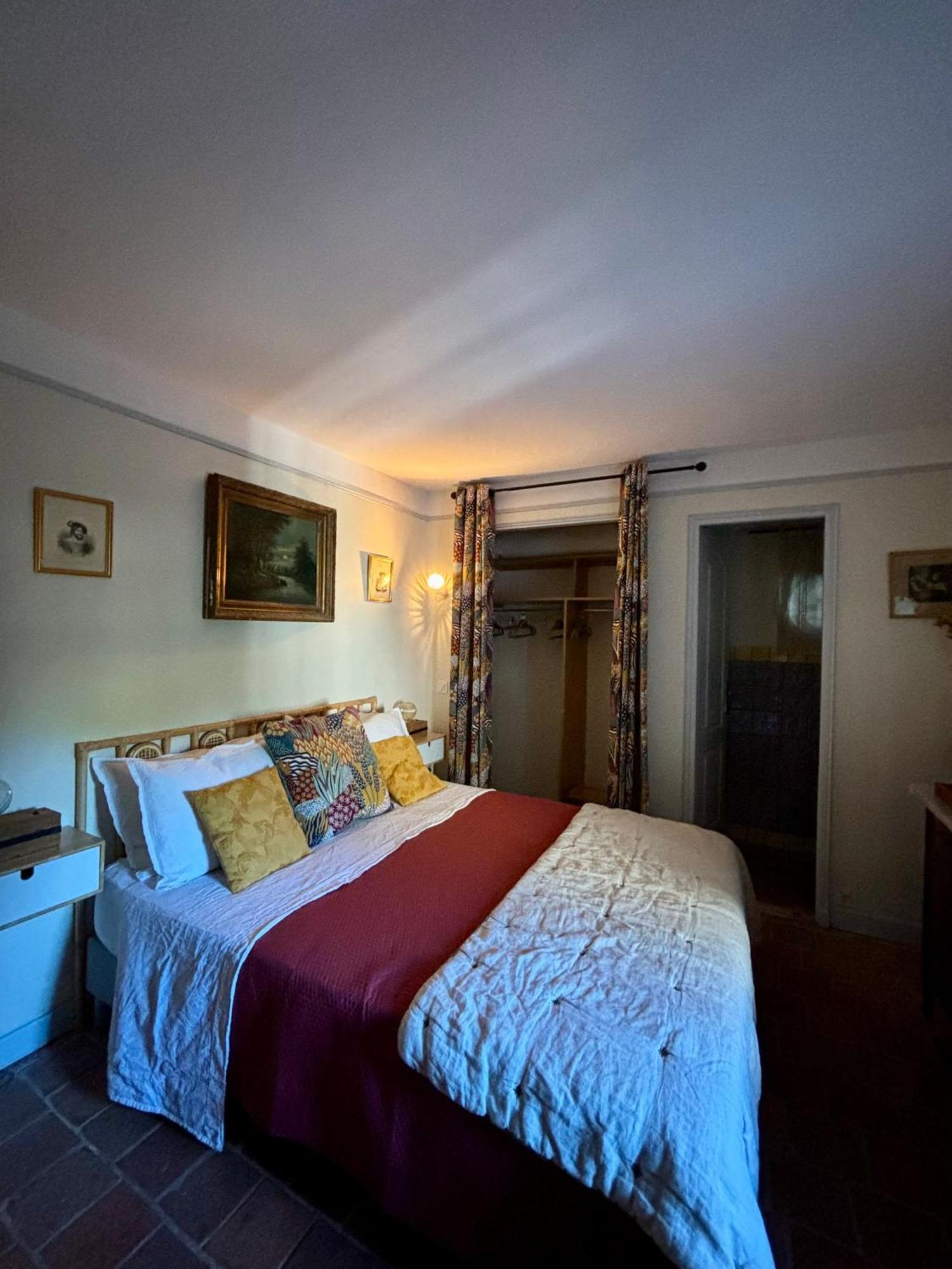 Domaine Du Commandeur Bed & Breakfast Mondragon Exterior foto